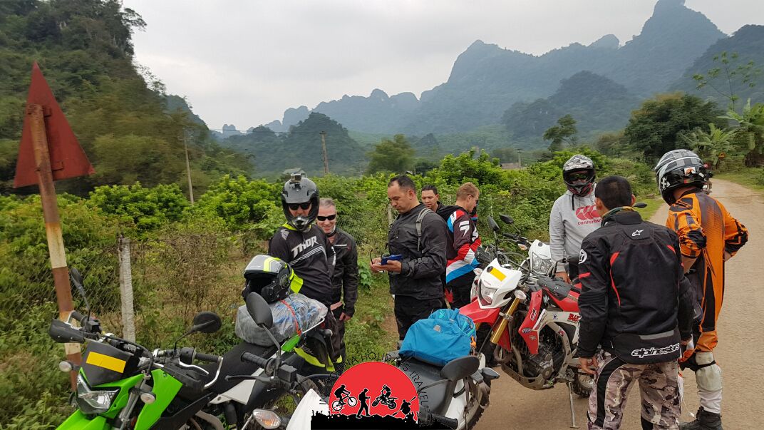 4 Days Hanoi Riding To Mai Chau and Cuc Phuong National Park