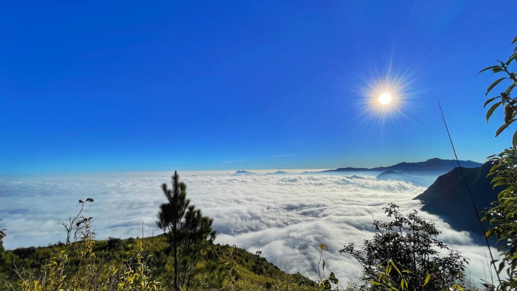 2 Days Hanoi Ta Xua Mountain Peak Loop Easy Rider Tours